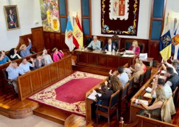 290525 Pleno aprobaci�n modificaci�n PGO parcela complejo deportivo piscina