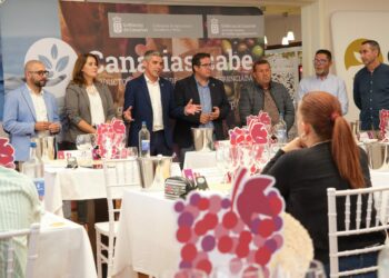El mejor vino de Canarias se elige entre 227 muestras de 60 bodegas en el Concurso Agrocanarias