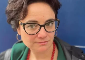 La directora de Planeta Futuro, de El País, defiende el periodismo coral en África