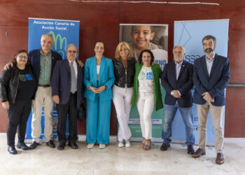 Ochenta pacientes del Sur de Tenerife reciben cuidados paliativos en su domicilio desde su puesta en marcha