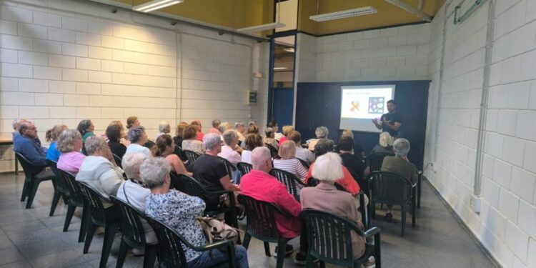 Charla de hábitos de vida saludable con motivo de la Semana de la Administración Abierta