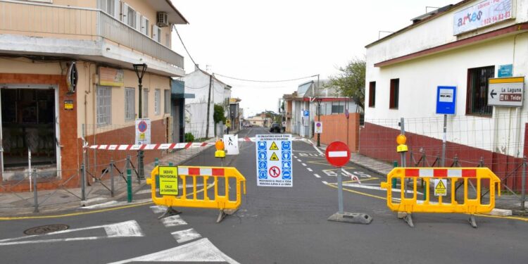 Cierre Calle Jose Antonio Bacallado