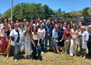 Diecinueve enfermeras internas residentes finalizan su formación en el HUC