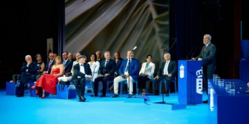 Clavijo llama a “toda Canarias” a unirse en defensa de su derecho a “construir el país que puede y quiere ser”