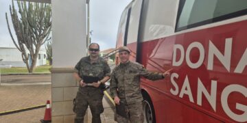 Hemodonación y Hemoterapia impulsa la donación de sangre entre el personal del Acuartelamiento de Los Rodeos