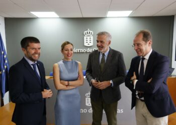 La Cátedra de Turismo reúne a expertos en derecho administrativo para debatir sobre la ley del alquiler vacacional