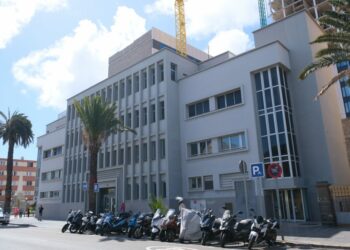 Edificio de la Fábrica de Hielo, centro de atención municipal a personas sin hogar
