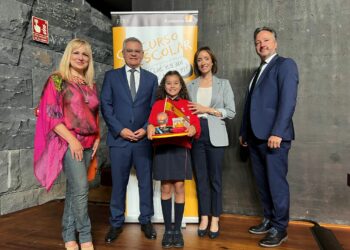 La alumna Sara Rivero representará a Canarias en el 44.º concurso ¿Qué es un rey para ti?