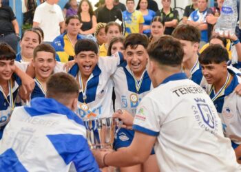 Las selecciones de Tenerife triunfan en los Campeonatos de Canarias de Deportes en Edad Escolar de lucha canaria