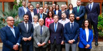 Canarias, primera comunidad en firmar el manifiesto por una Estrategia Española de Economía Azul