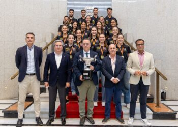 Poli Suárez celebra el “histórico” primer título del Club Voleibol Heidelberg en la Liga Iberdrola femenina