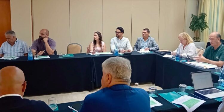 La Consejería de Deportes y federaciones regionales refuerzan su compromiso con el proyecto Ganar