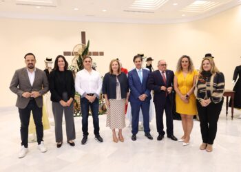 Un momento durante la inauguración de la exposición