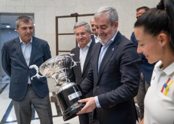 Clavijo aplaude la gesta del CV Heidelberg en su primer título de Liga Iberdrola