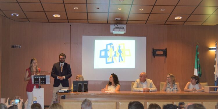 Dos nuevos especialistas en Enfermería Familiar y Comunitaria finalizan su periodo formativo en Fuerteventura