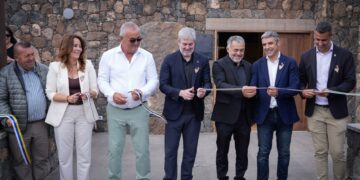 Clavijo anuncia la continuidad de la ayuda extraordinaria de dos millones que beneficia a más de 2.000 viticultores