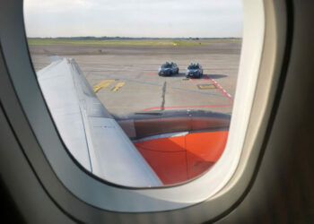 Emergencia a bordo: un vuelo de Easyjet a Fuerteventura regresa a Milán tras detectarse humo en cabina
