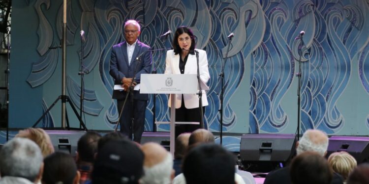 La alcaldesa, Carolina Darias, durante el pregón del Barranquillo de Don Zoilo