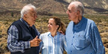 La presidenta del Cabildo, Rosa Dávila en el Teide junto a Wolfredo Willpret e Isidoro Sánchez.