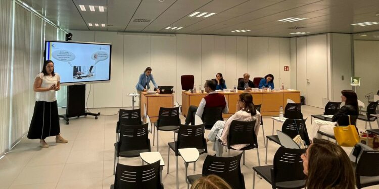 El SCS expone en un encuentro judicial su protocolo de actuación sanitaria ante casos de violencia en menores