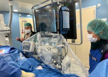 El Hospital Universitario Doctor José Molina Orosa incorpora una nueva técnica en Hemodinámica