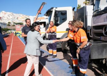 Ocho empresas optan al suministro de una veintena de nuevos vehículos para modernizar el Servicio Municipal de Limpieza (foto de archivo) 1