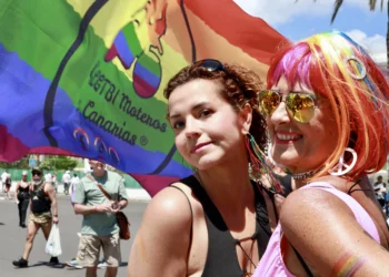 Maspalomas vibra con el huracán arcoíris del Orgullo, que festeja libre una edición de récord