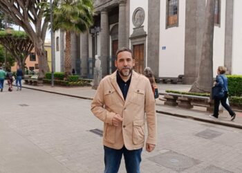 photo_5913474818001452677_w