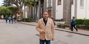 photo_5913474818001452677_w