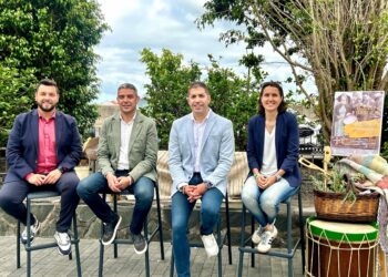 ‘Voces de la tradición’ lleva a El Hierro algunos de los hitos musicales más populares de las islas