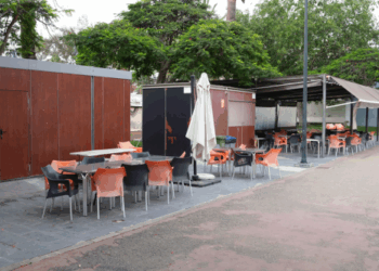 Quiosco del parque Alonso Quesada, junto al Parque Romano