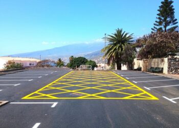 Reasfaltado y Señalización vial calles Radazul Alto (4)