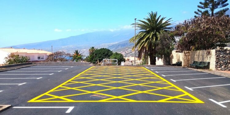 Reasfaltado y Señalización vial calles Radazul Alto (4)