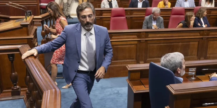 Un juez del Supremo propone juzgar por falso testimonio al senador Pedro San Ginés (CC)