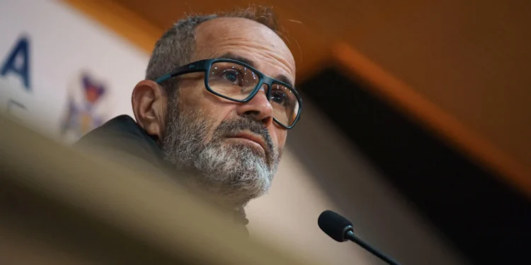 Cervera: «Las posibilidades son remotas, pero tenemos que jugar»