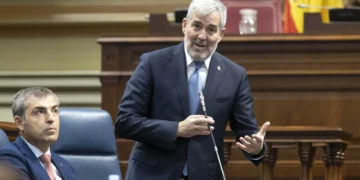 Clavijo pedirá hablar de vivienda e inmigración en la Conferencia de Presidentes, pero es pesimista