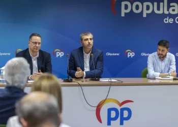 El PP ve «insuficientes» las explicaciones de Matos y concluye: «llueve sobre mojado» en el PSOE