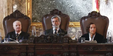 El Gobierno alega que aún no ha evaluado a ningún solicitante de asilo porque Canarias no le ha facilitado la documentación