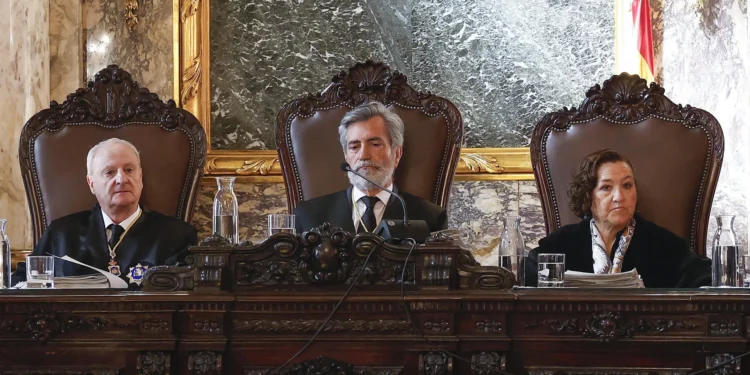 El Gobierno alega que aún no ha evaluado a ningún solicitante de asilo porque Canarias no le ha facilitado la documentación