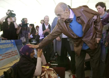 Un documental regresa a los 50 años del Sahara desde el ejemplo de resistencia de Aminetu