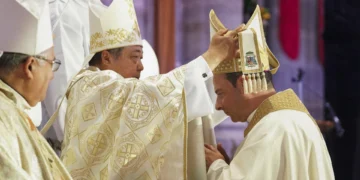 Eloy Santiago, obispo de Tenerife, se acuerda de los migrantes y las víctimas de abusos en la Iglesia