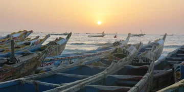 La sobrepesca en Senegal impulsa la migración irregular hacia Canarias, denuncia un nuevo informe