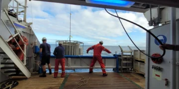Una estación oceánica confirma el aumento sostenido de la temperatura del mar en Canarias