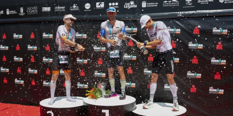 Dylan Magnien y Lucy Charles-Barclay vencen con solvencia en el XXXIII Ironman Lanzarote