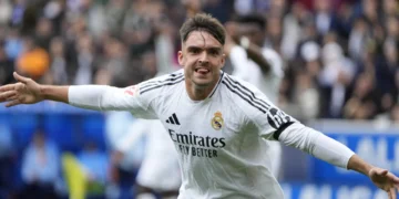 El juez cree que el futbolista Raúl Asencio pidió el vídeo sexual sabiendo que salía una menor y que lo enseñó