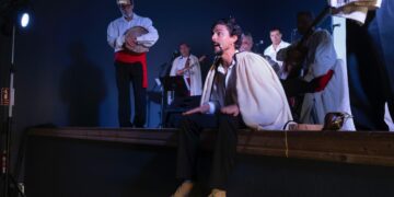Estudiantes de La Gomera y La Palma se acercan a la música canaria en un concierto didáctico de Los Sabandeños