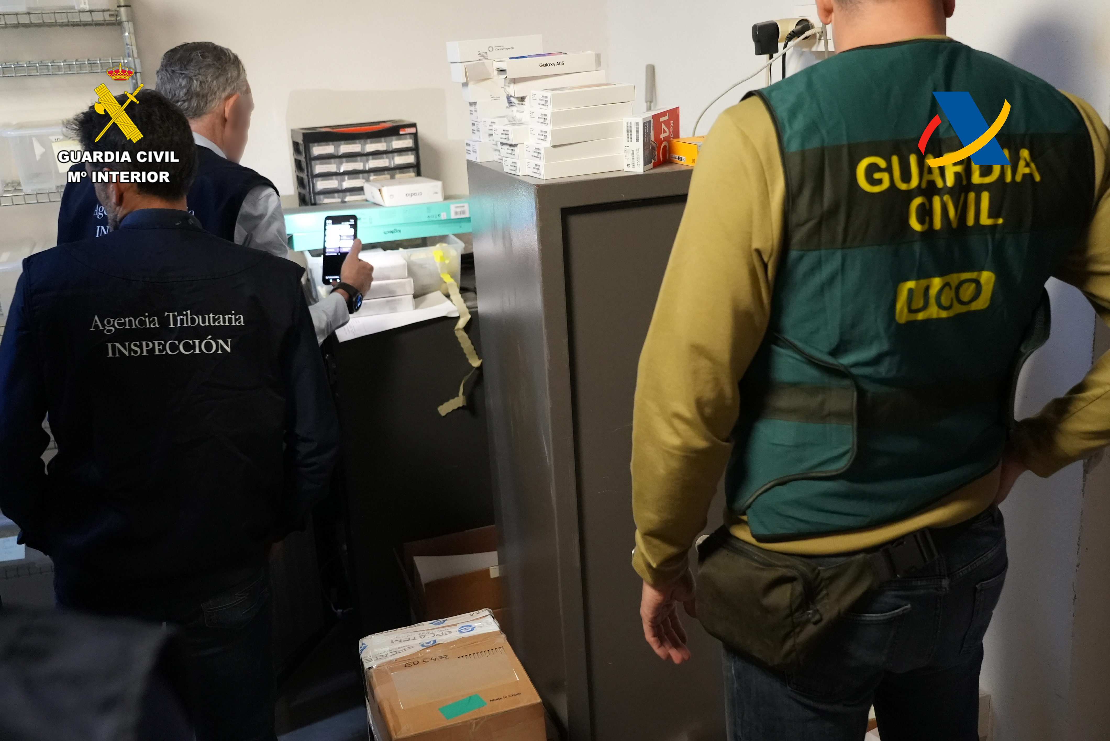 Desarticulada una organización criminal responsable del fraude de más de 20 millones de euros en el IVA de la comercialización de teléfonos móviles