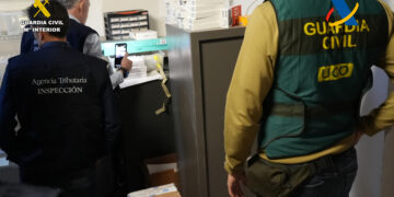 Desarticulada una organización criminal responsable del fraude de más de 20 millones de euros en el IVA de la comercialización de teléfonos móviles
