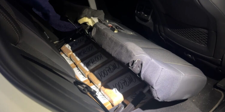 Detenidas en Cataluña dos organizaciones criminales con capacidad para distribuir 100 kilos de cocaína al mes e introducir droga y móviles en un centro penitenciario