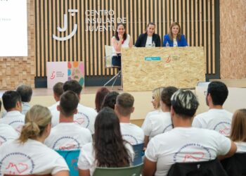 Empleo subvenciona dos programas para jóvenes desempleados en Fuerteventura